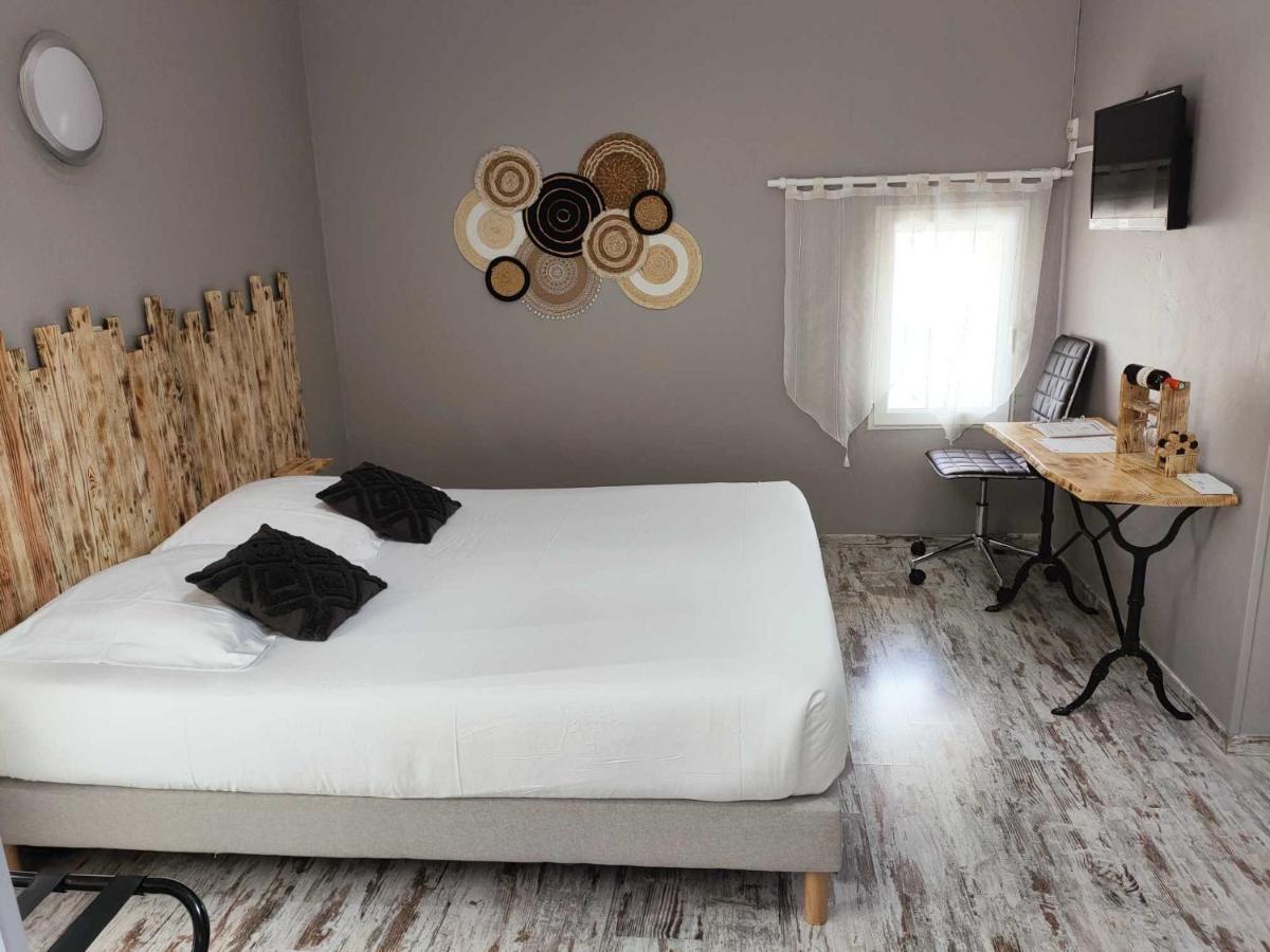 Chambres D'Hotes Chateau Pierre De Montignac Civrac-en-Médoc Kültér fotó