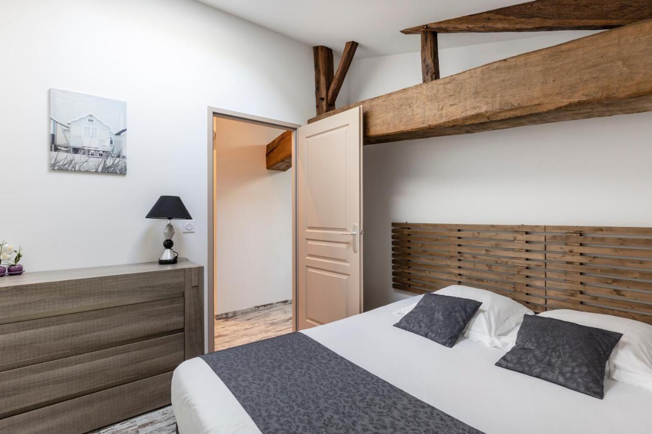 Chambres D'Hotes Chateau Pierre De Montignac Civrac-en-Médoc Kültér fotó