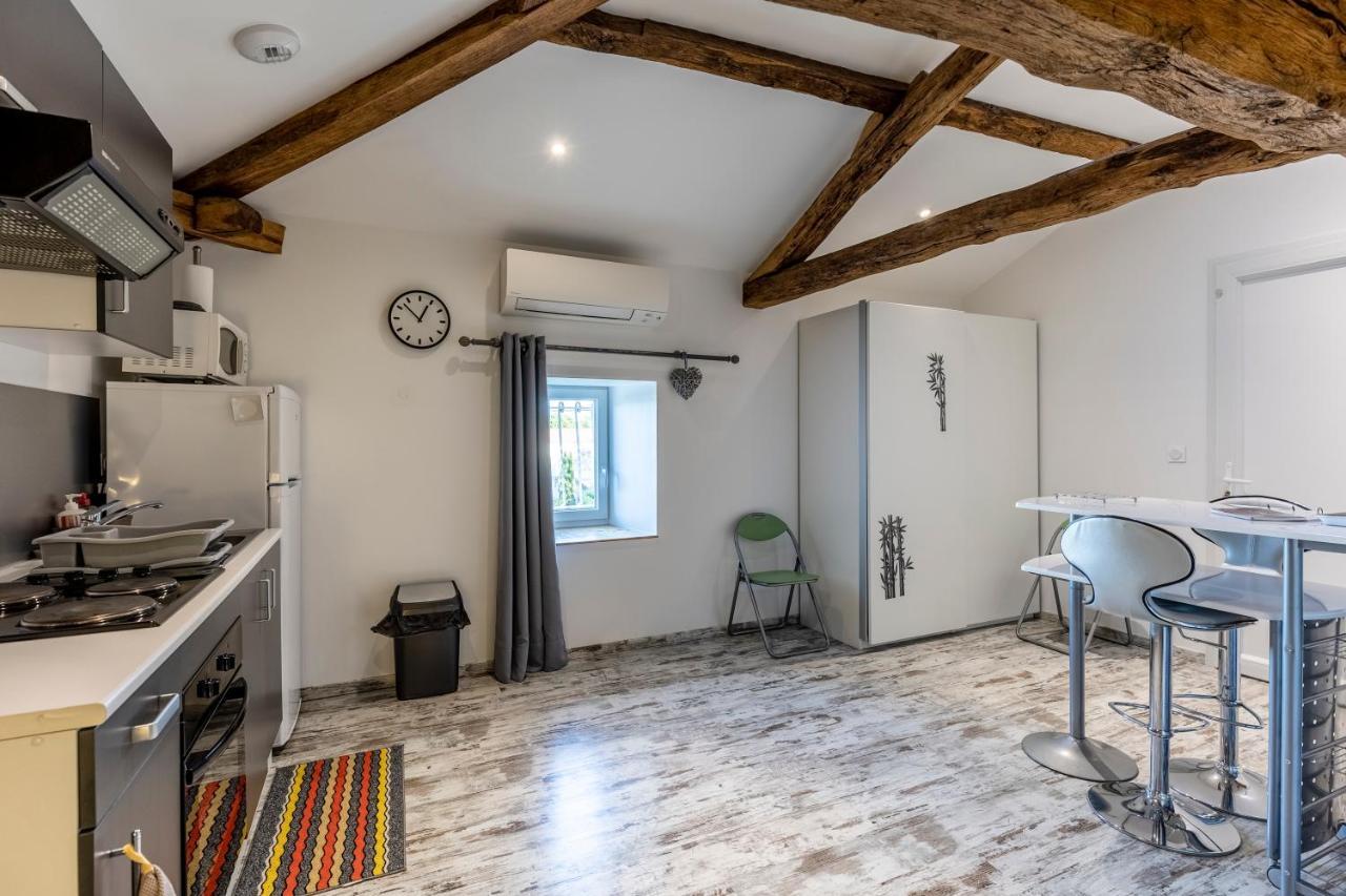 Chambres D'Hotes Chateau Pierre De Montignac Civrac-en-Médoc Kültér fotó