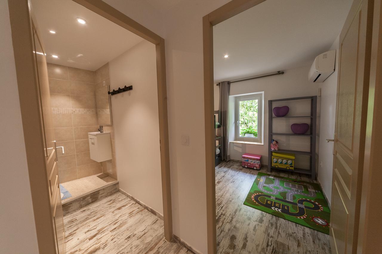 Chambres D'Hotes Chateau Pierre De Montignac Civrac-en-Médoc Kültér fotó